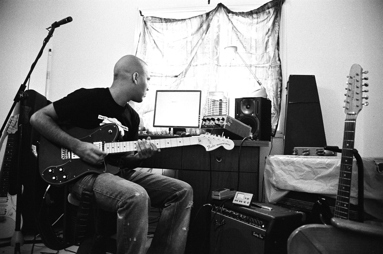 Ron Bunker, analog black and white musician portrait by Michal Shanny